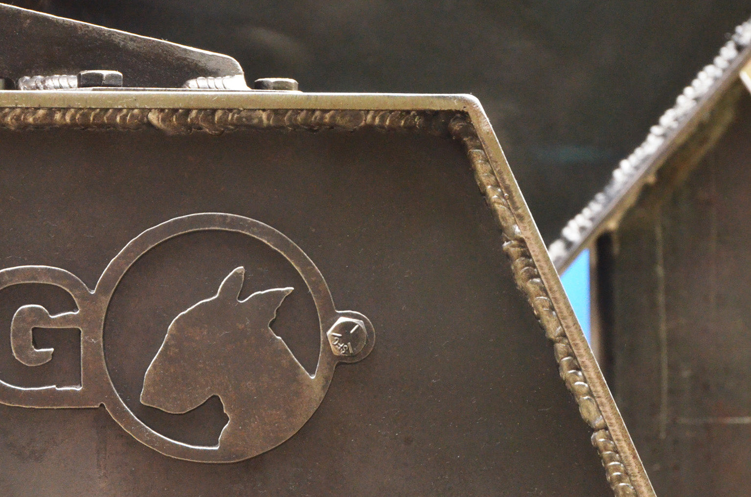 #ironpigchile taller de diseño y fabricación en metal ironpig