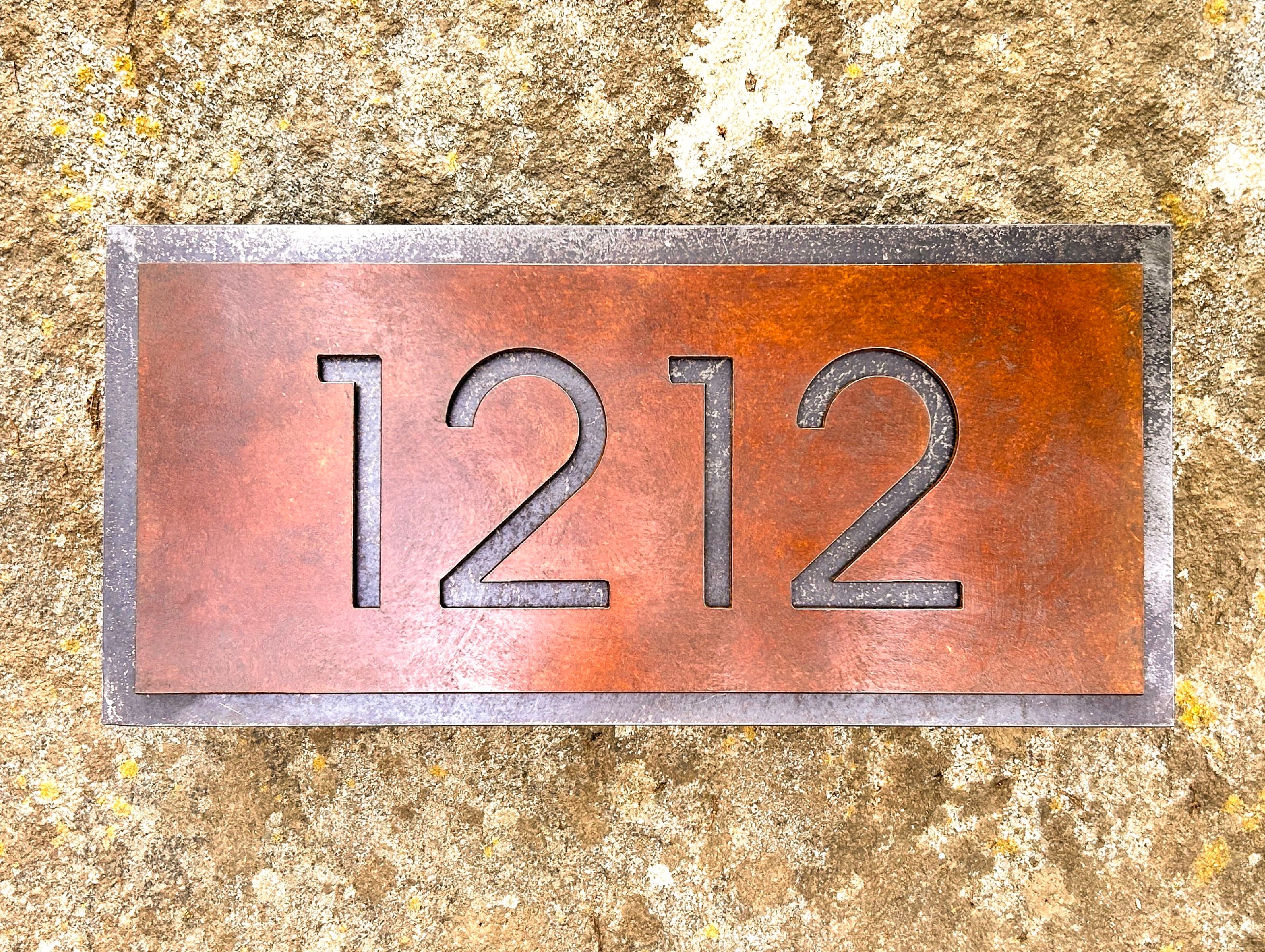 Número Doble Placa de Acero