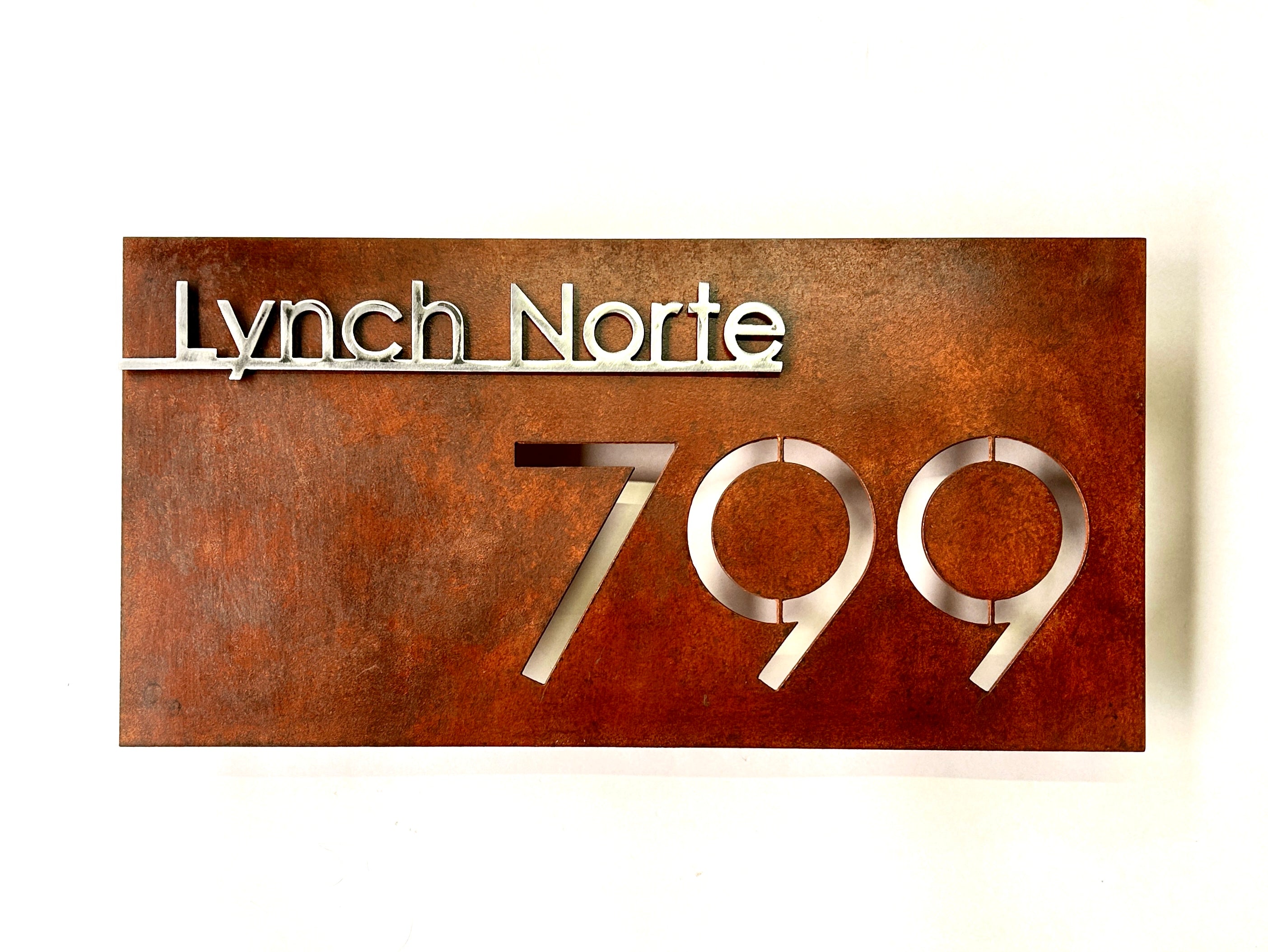 Número y Nombre