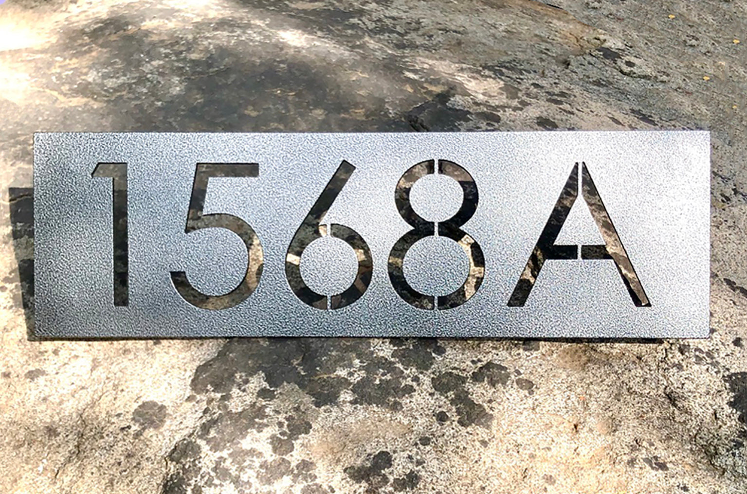 Número Calado en Placa