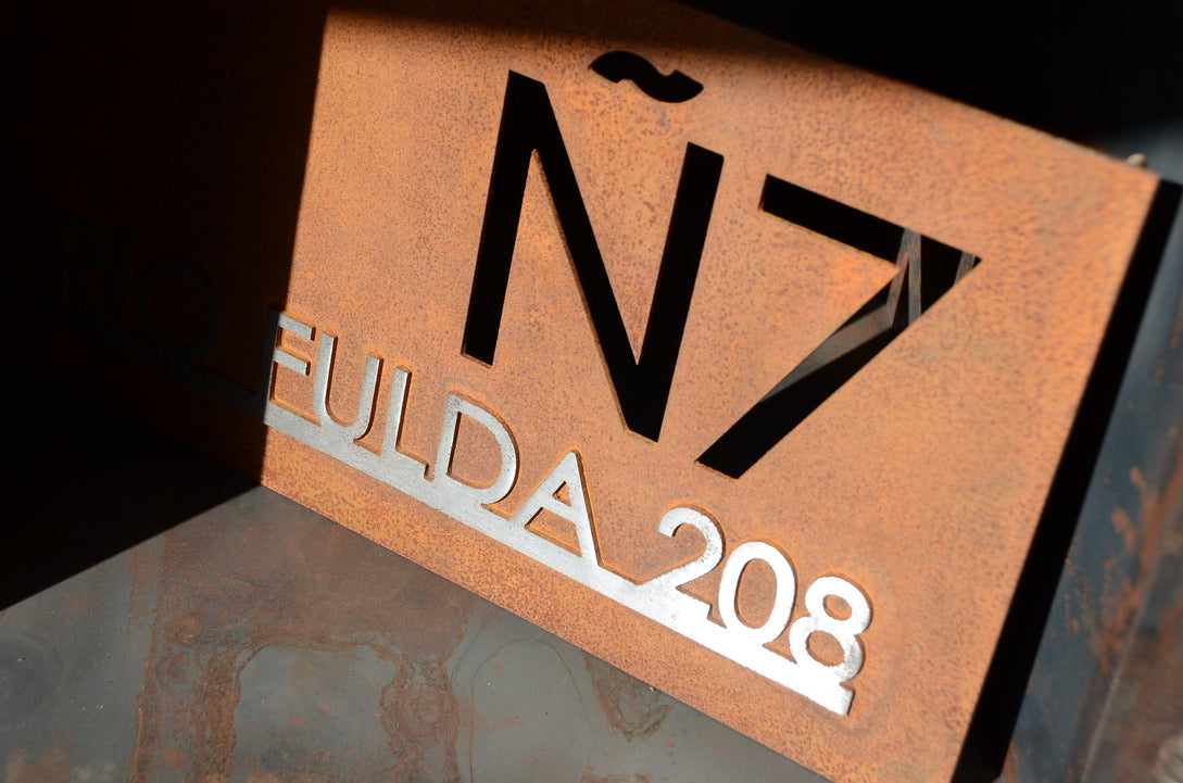 Número y Nombre